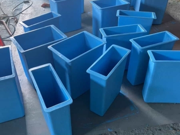 Thùng nhựa composite nuôi cá bền đẹp, tiện lợi cho nhà nông